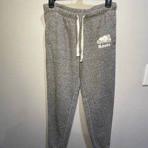 Roots joggers
